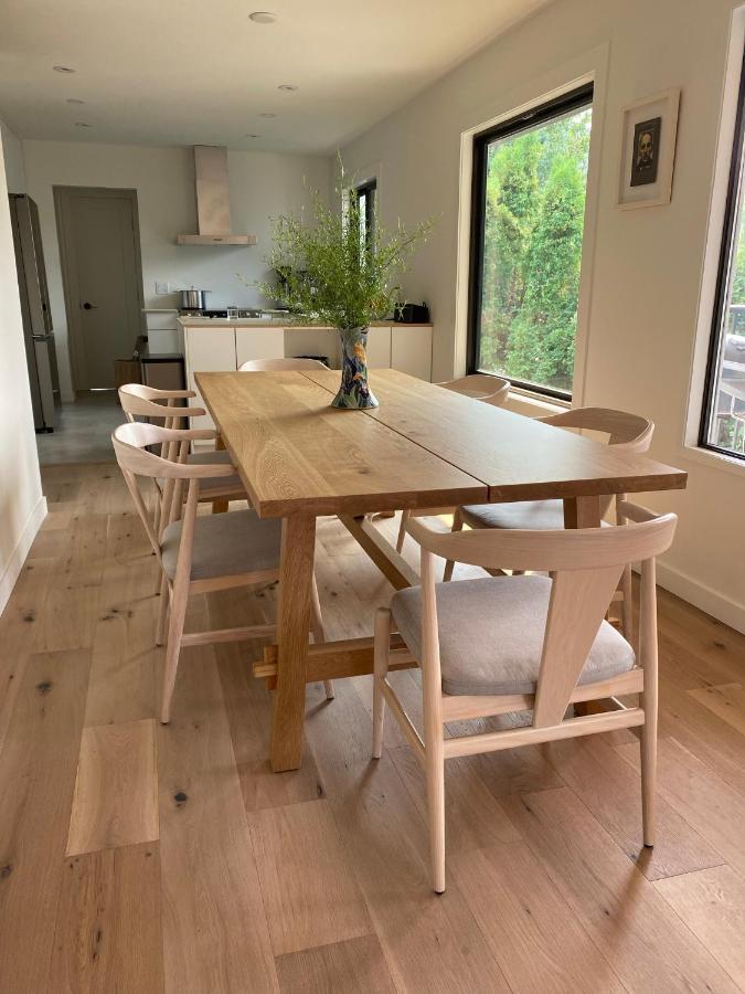 Modern Farmhouse Bed And Breakfast Naramata Esterno foto